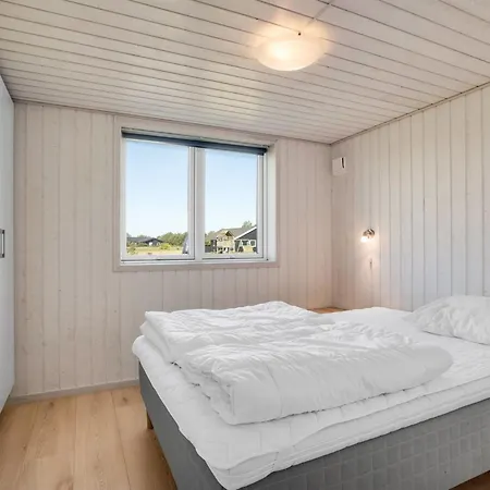 Kiersten - 800m From The Sea By Interhome Feriehus Bøtø By